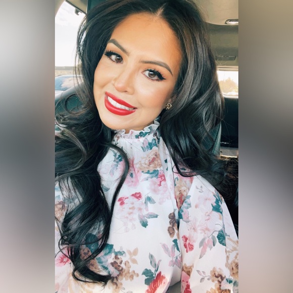 Meet your Posher, Ruth - Picture 1 of 1